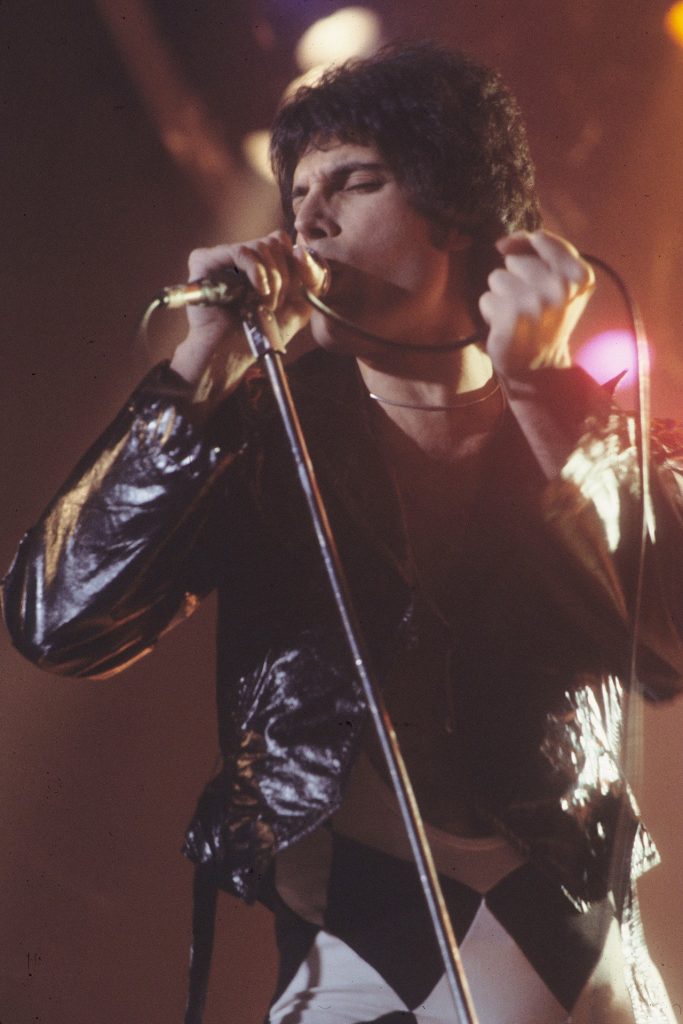 Freddie Mercury, lead singer of the British rock band ‘Queen’