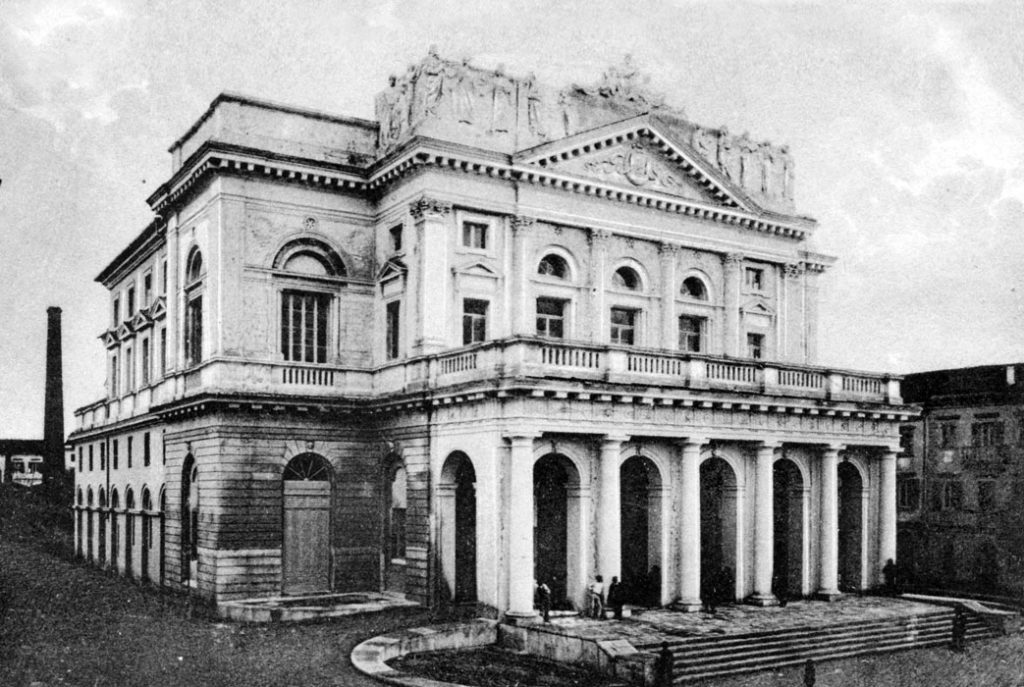 Το Δημοτικό Θέατρο της Κέρκυρας (1903), πηγή: Ελένη Φεσσά-Εμμανουήλ, Η αρχιτεκτονική του νεοελληνικού θεάτρου.